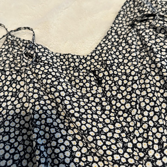 ZARA FLORAL ROMPER - Picture 2 of 5